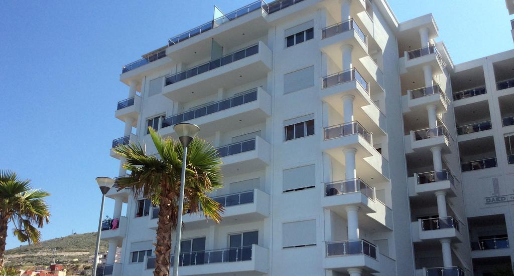 White Residence Luxury Apartments Saranda Kültér fotó