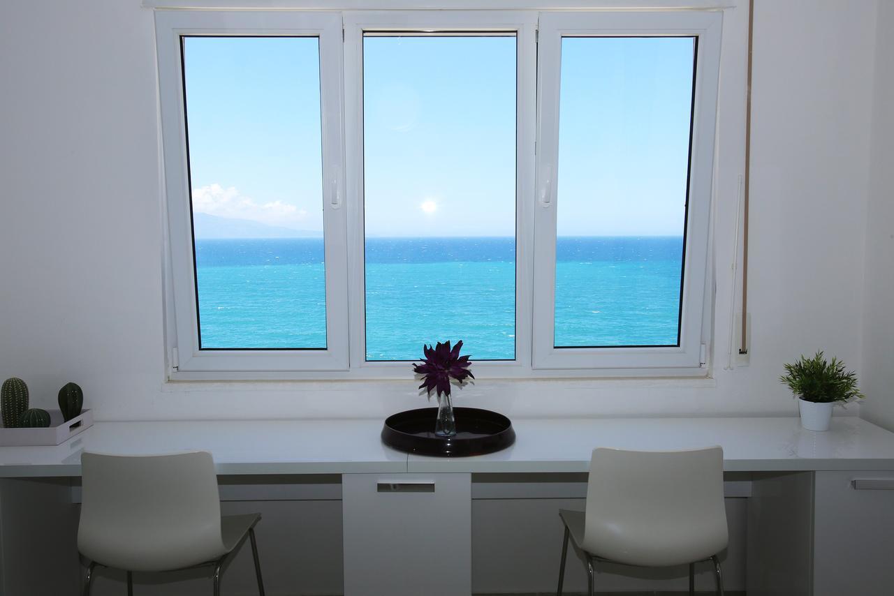 White Residence Luxury Apartments Saranda Kültér fotó