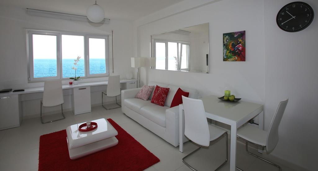 White Residence Luxury Apartments Saranda Kültér fotó